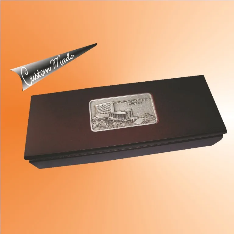 Customised Wooden Stationery Holder With 3D Casting Motif